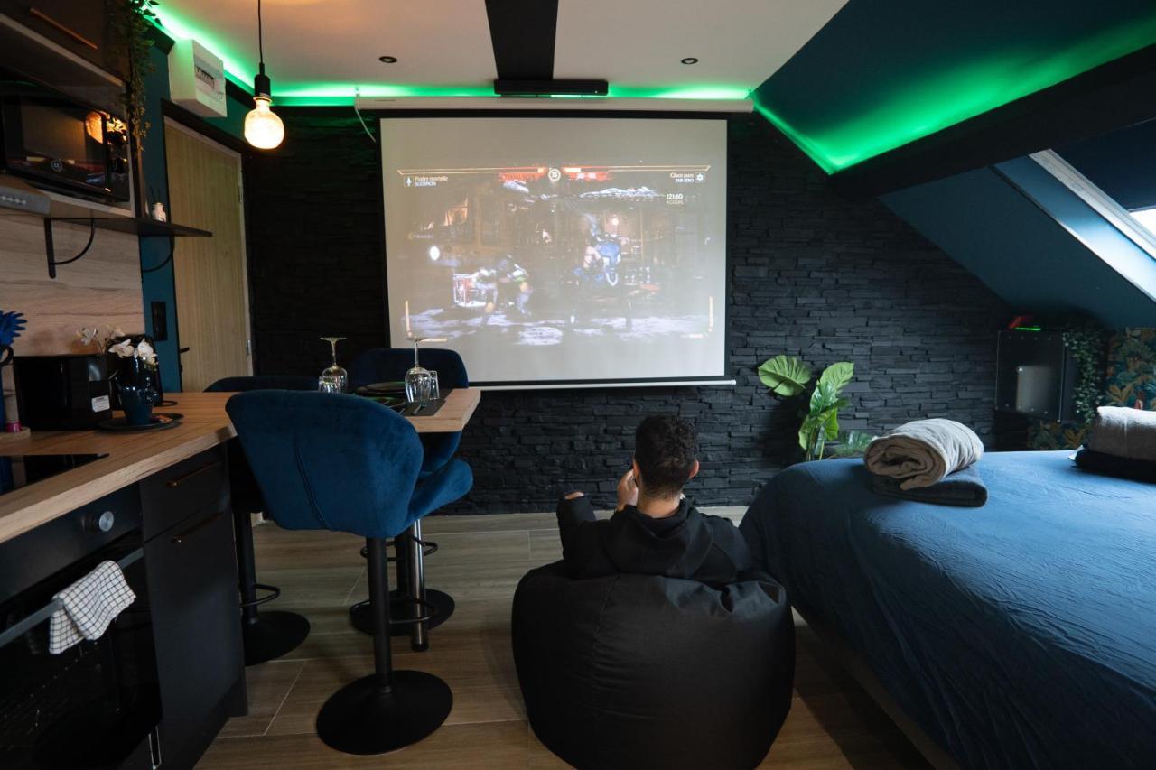 Capsule Color Deluxe Balneo I Ecran Home Cinema I Console De Jeux Trith-Saint-Leger Exterior photo